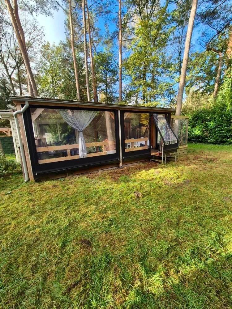 Cosy Chalet Veluwe With A Spacious Garden And Veranda Doornspijk Екстериор снимка