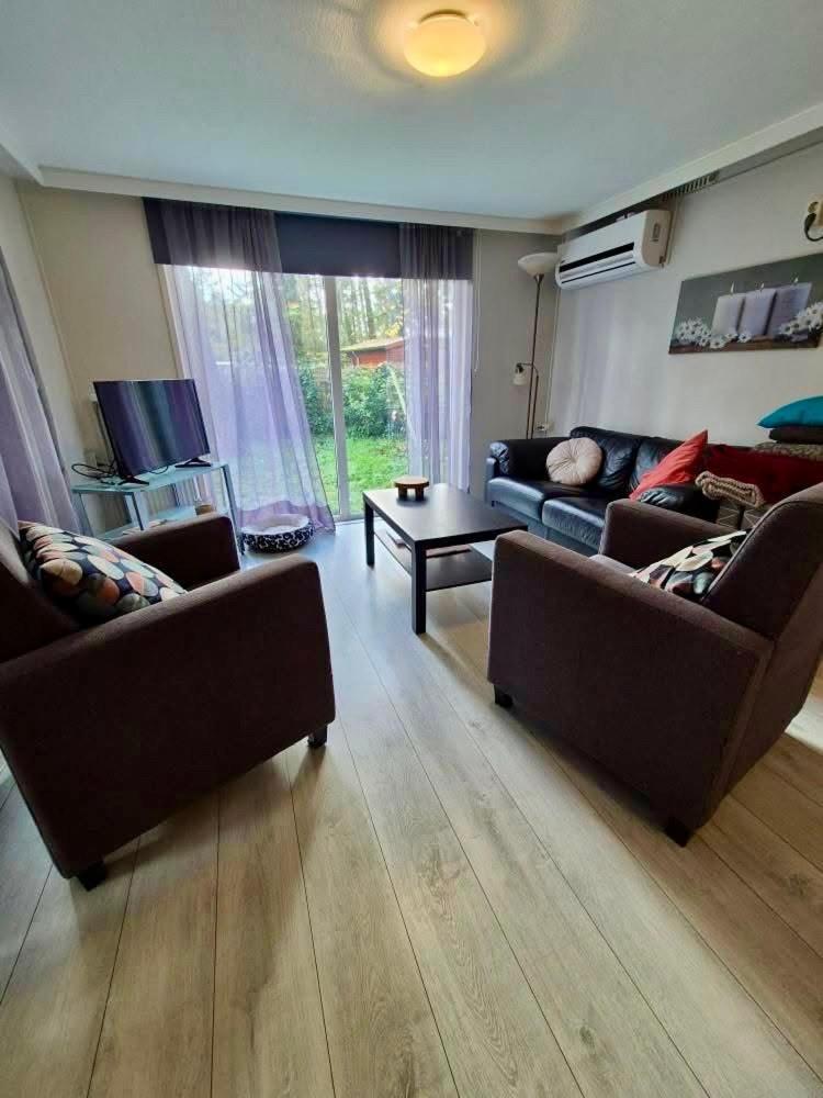 Cosy Chalet Veluwe With A Spacious Garden And Veranda Doornspijk Екстериор снимка